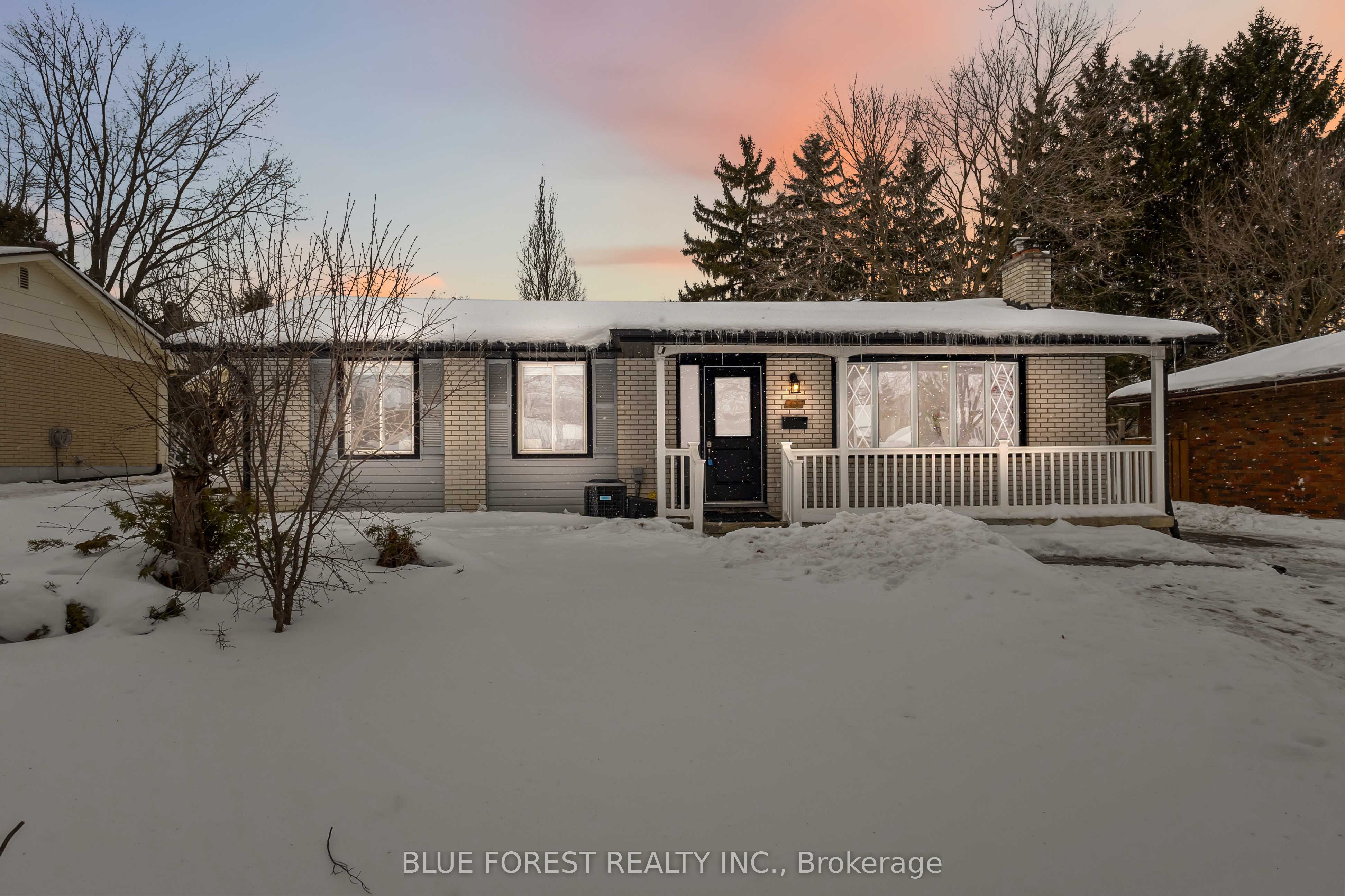 Photo of Listing #X12842800