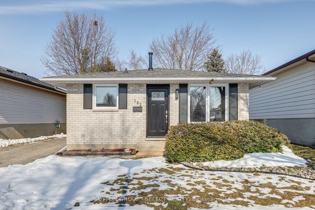 192 Ardsley Crescent, London North