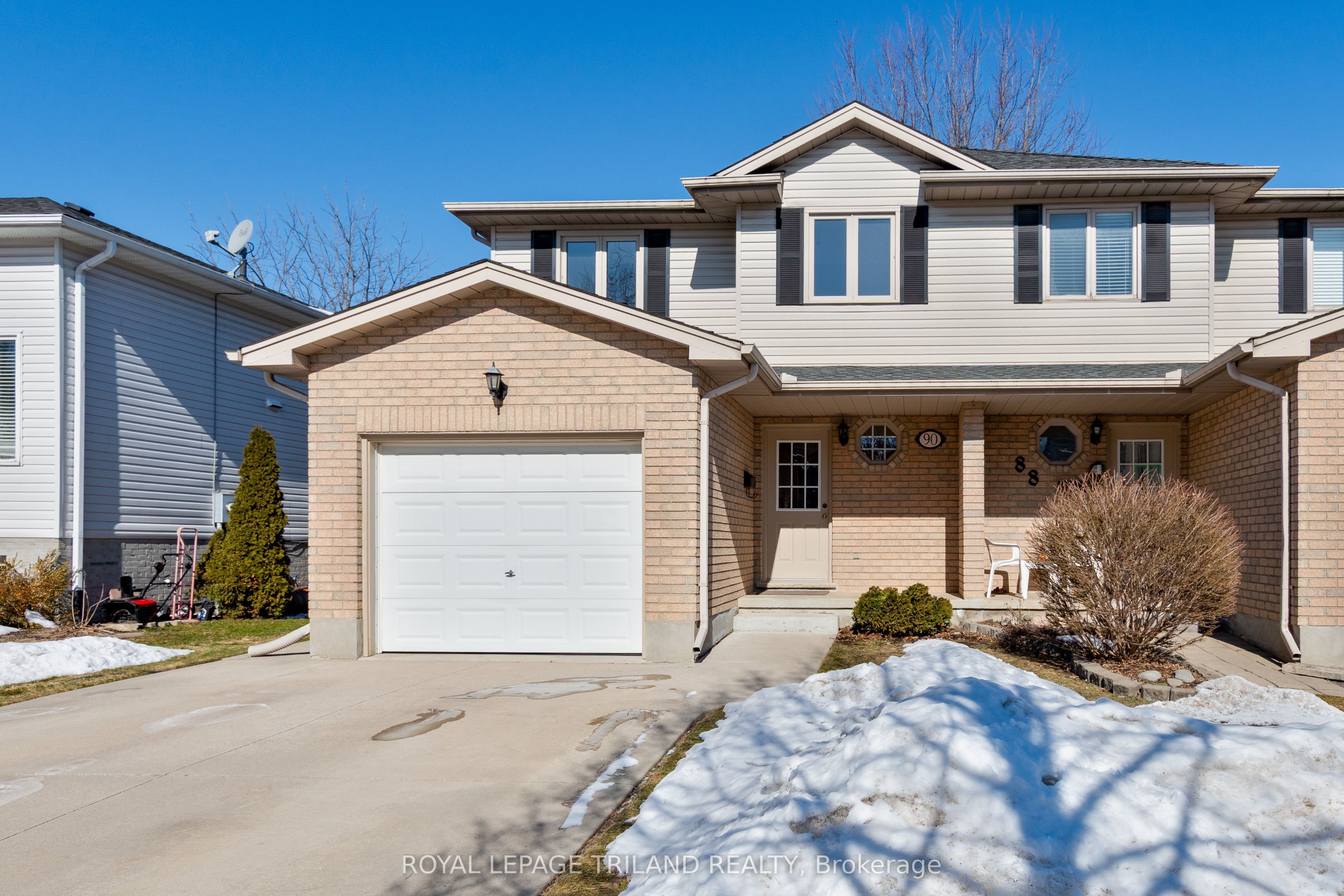 Photo of Listing #X12847582