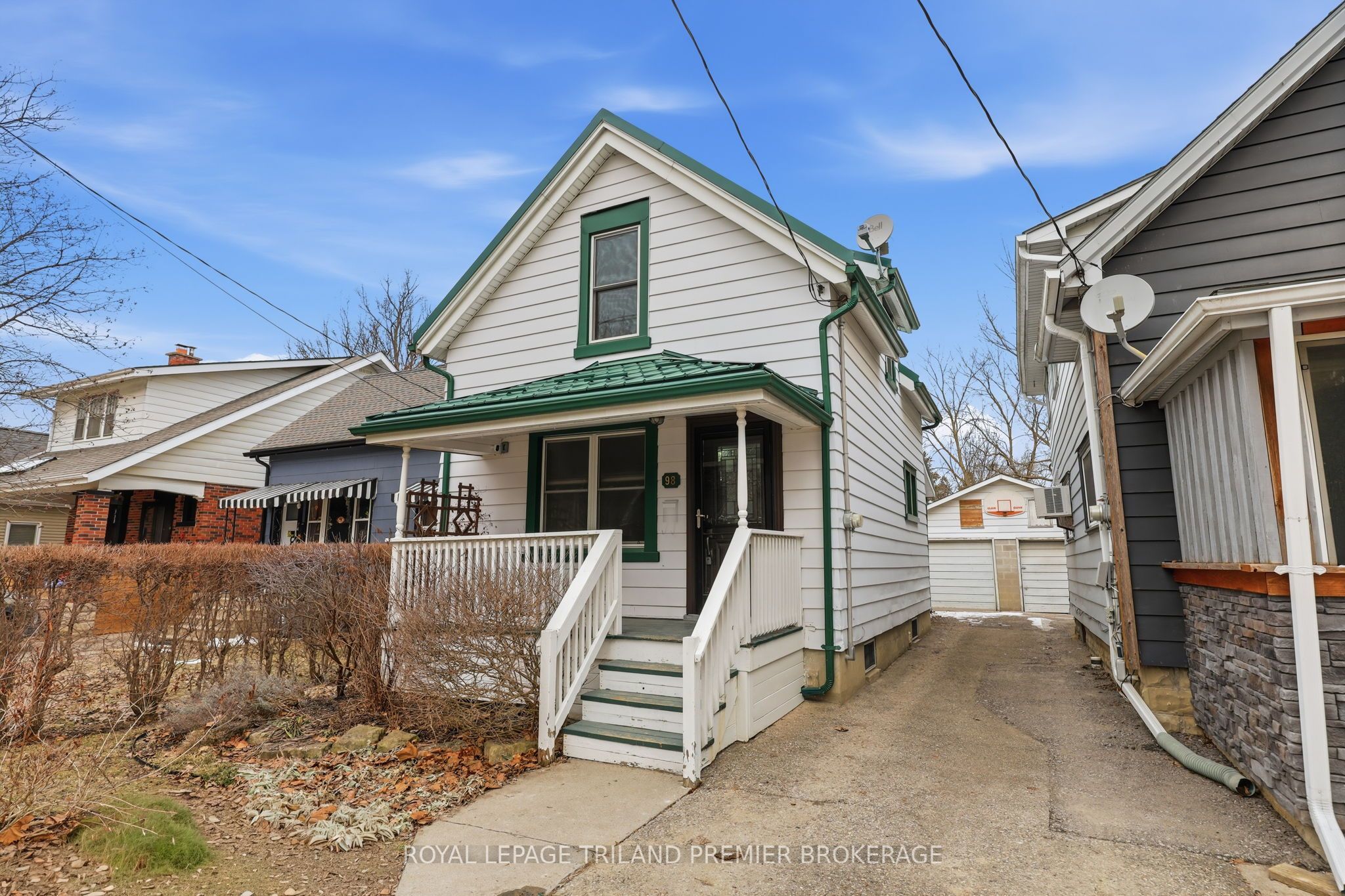 Photo of Listing #X12848272