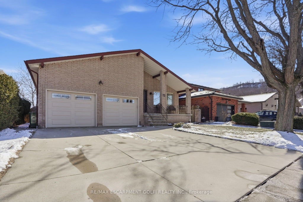 72 Oakridge Drive, Hamilton