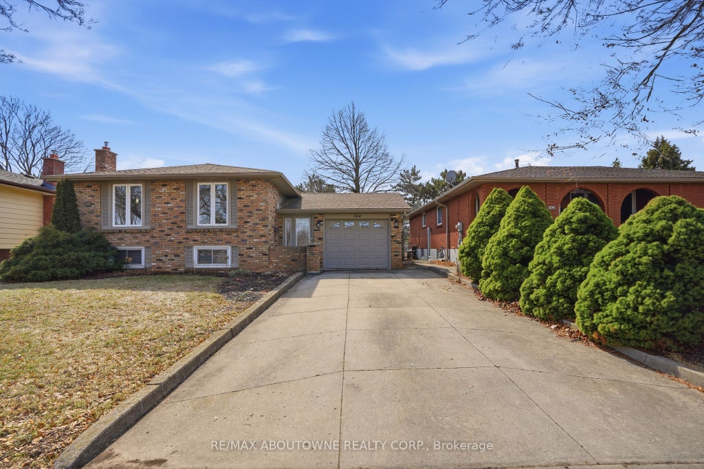 264 Celtic Drive, Hamilton