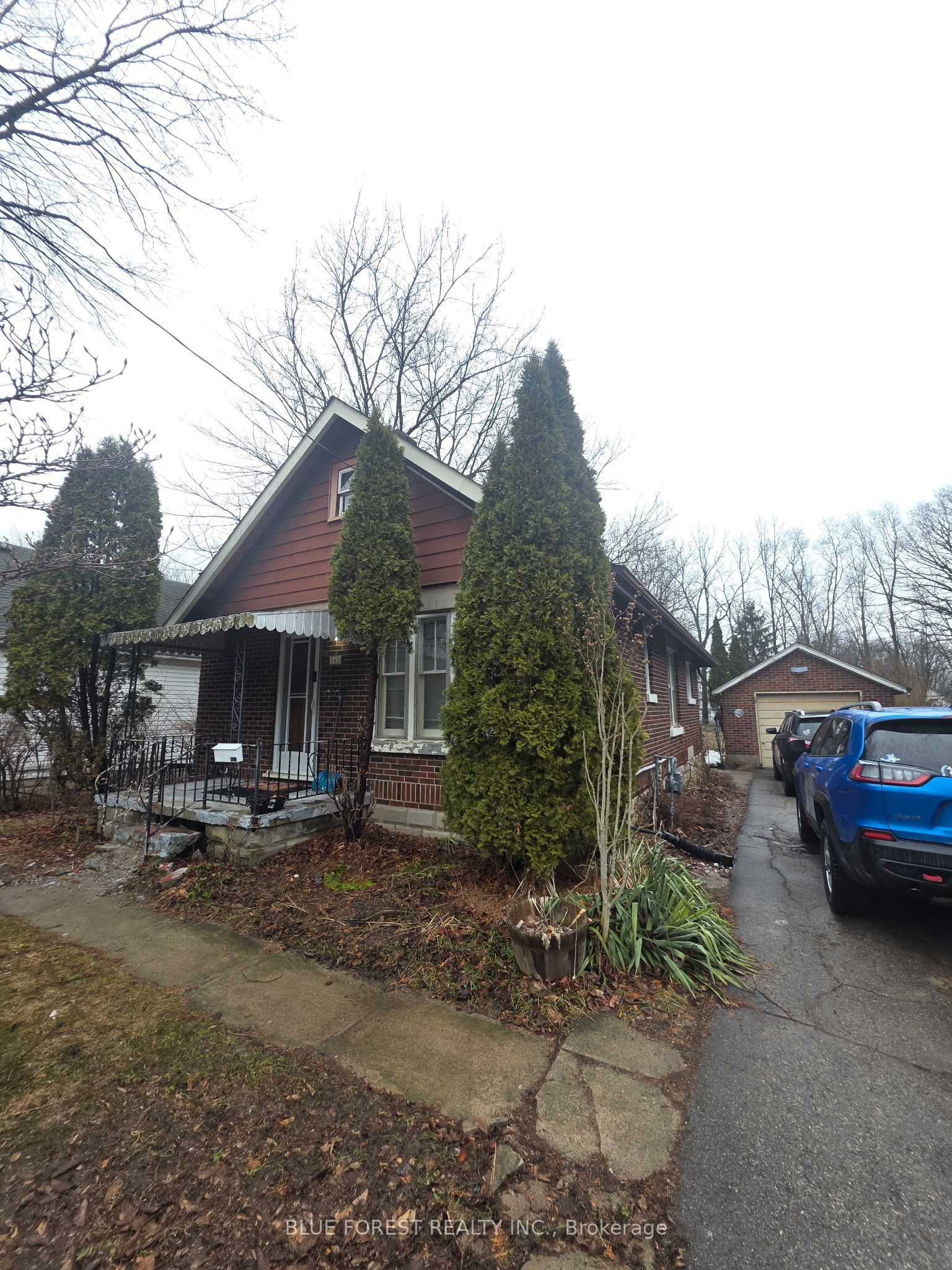 Photo of Listing #X12877282