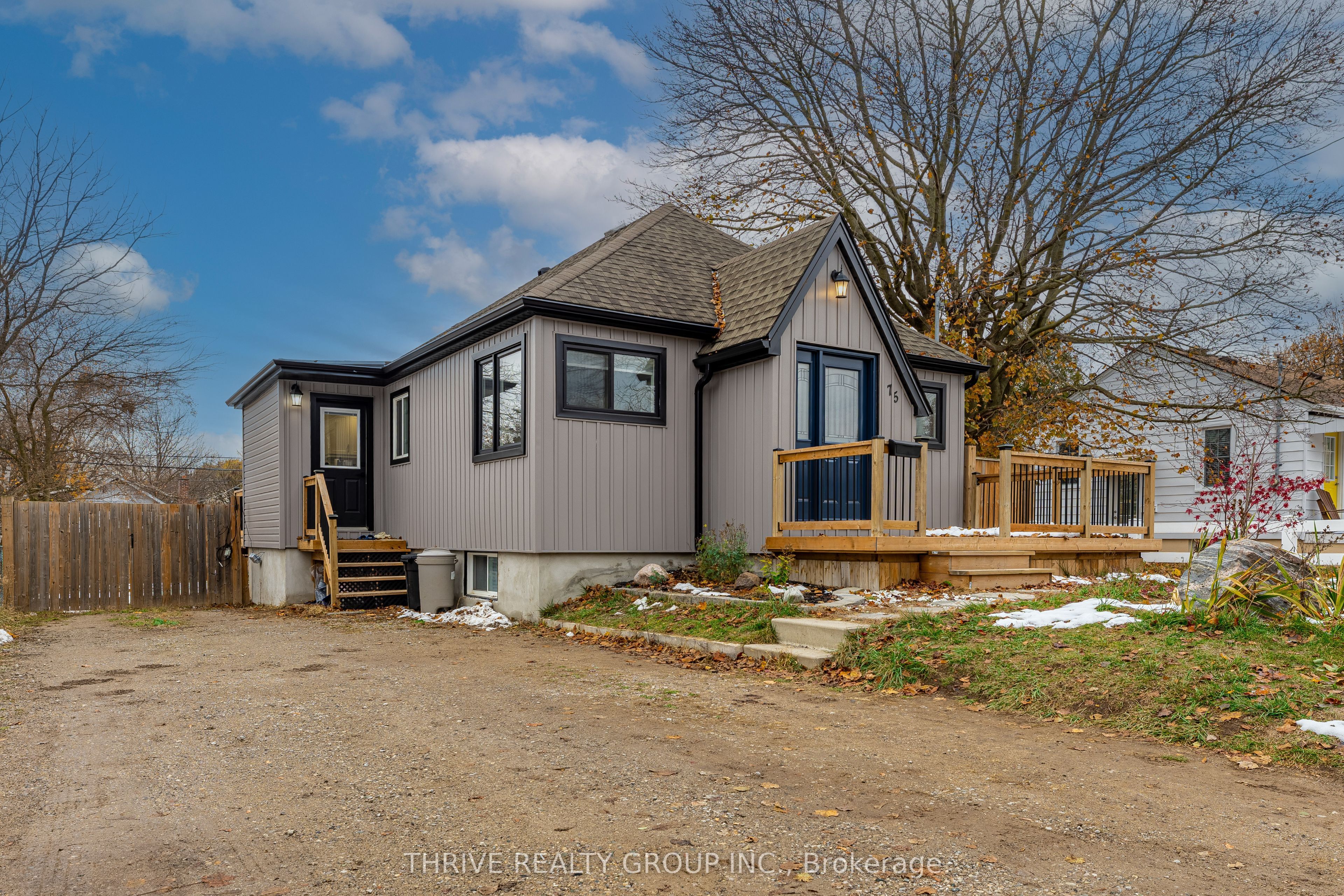 Photo of Listing #X12878028