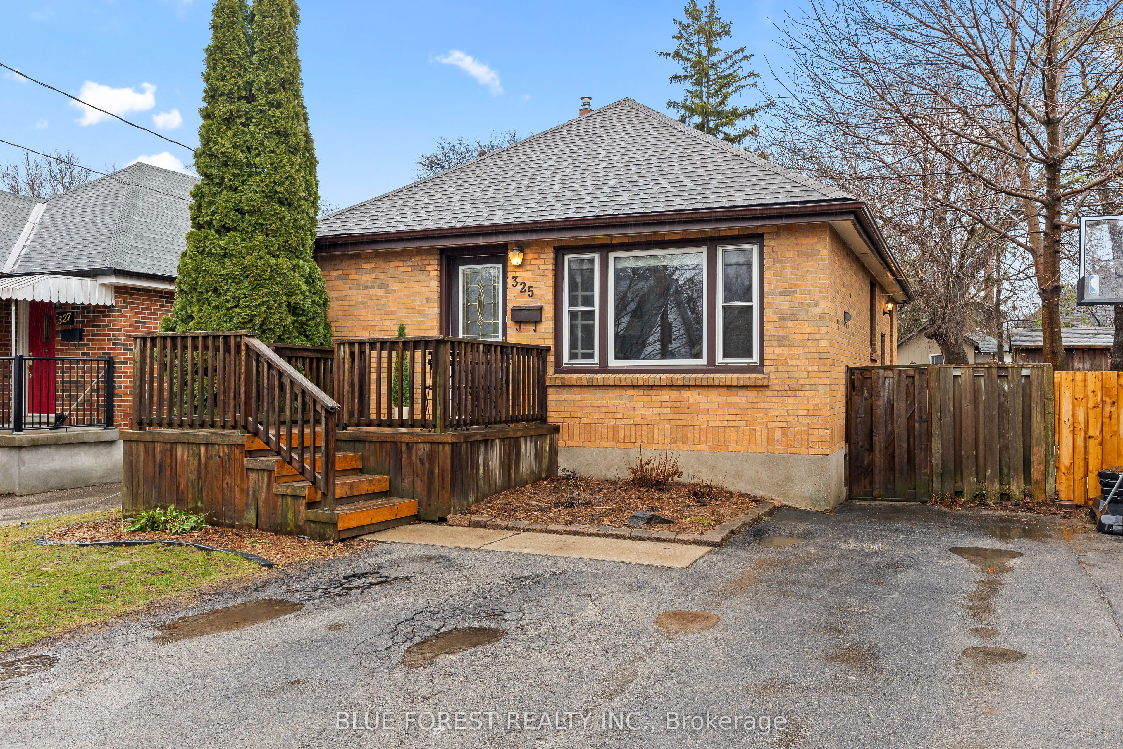 Photo of Listing #X12878514