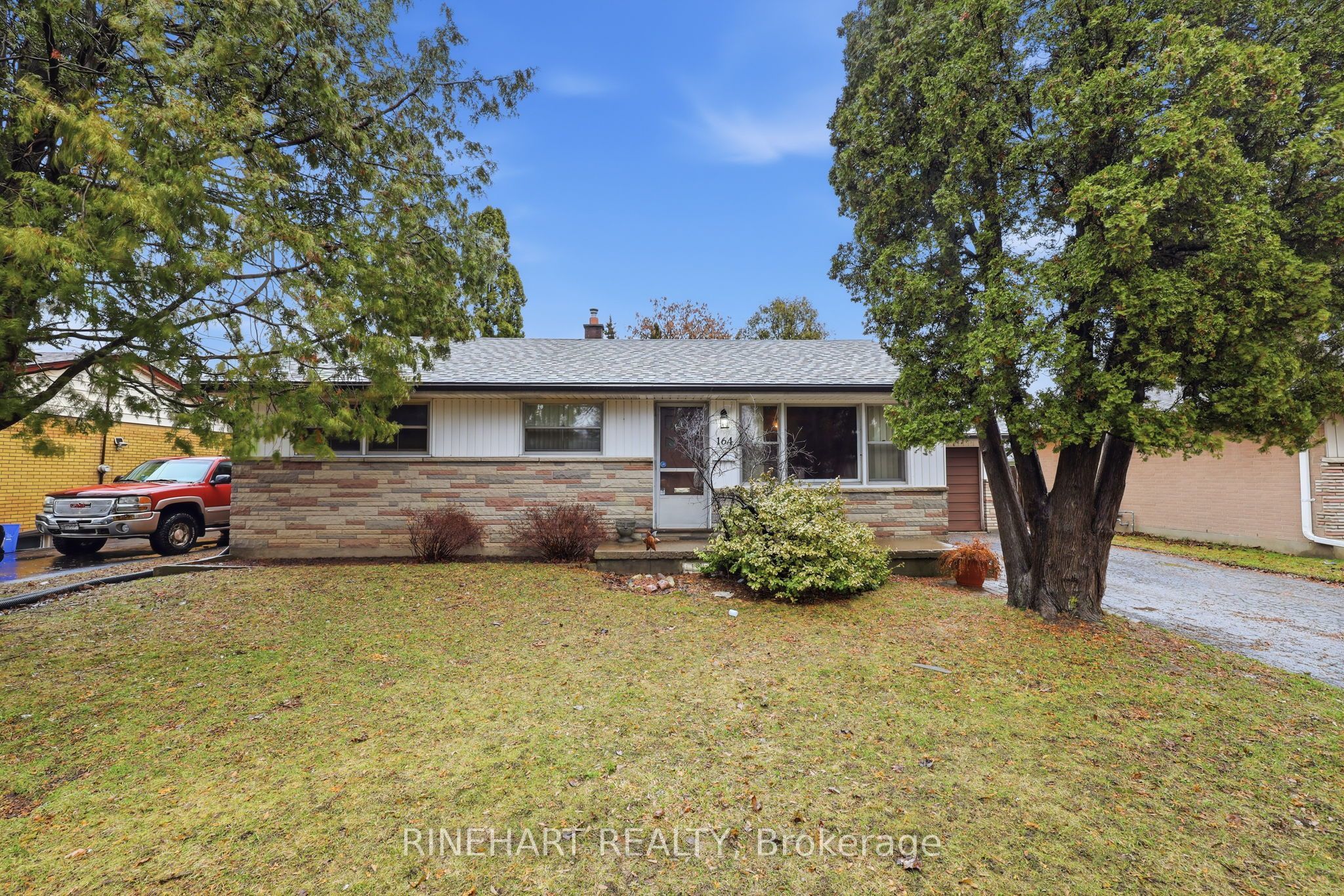 Photo of Listing #X12879192