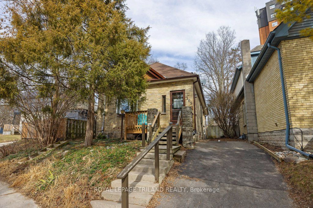 Photo of Listing #X12879292