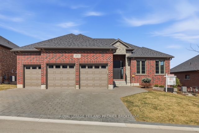 Photo of Listing #X12880934