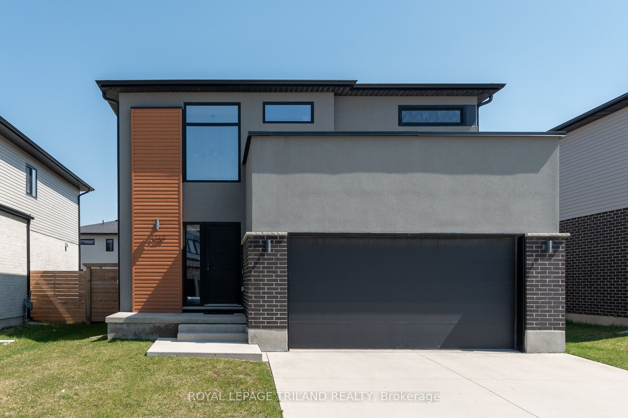 Photo of Listing #X12882598