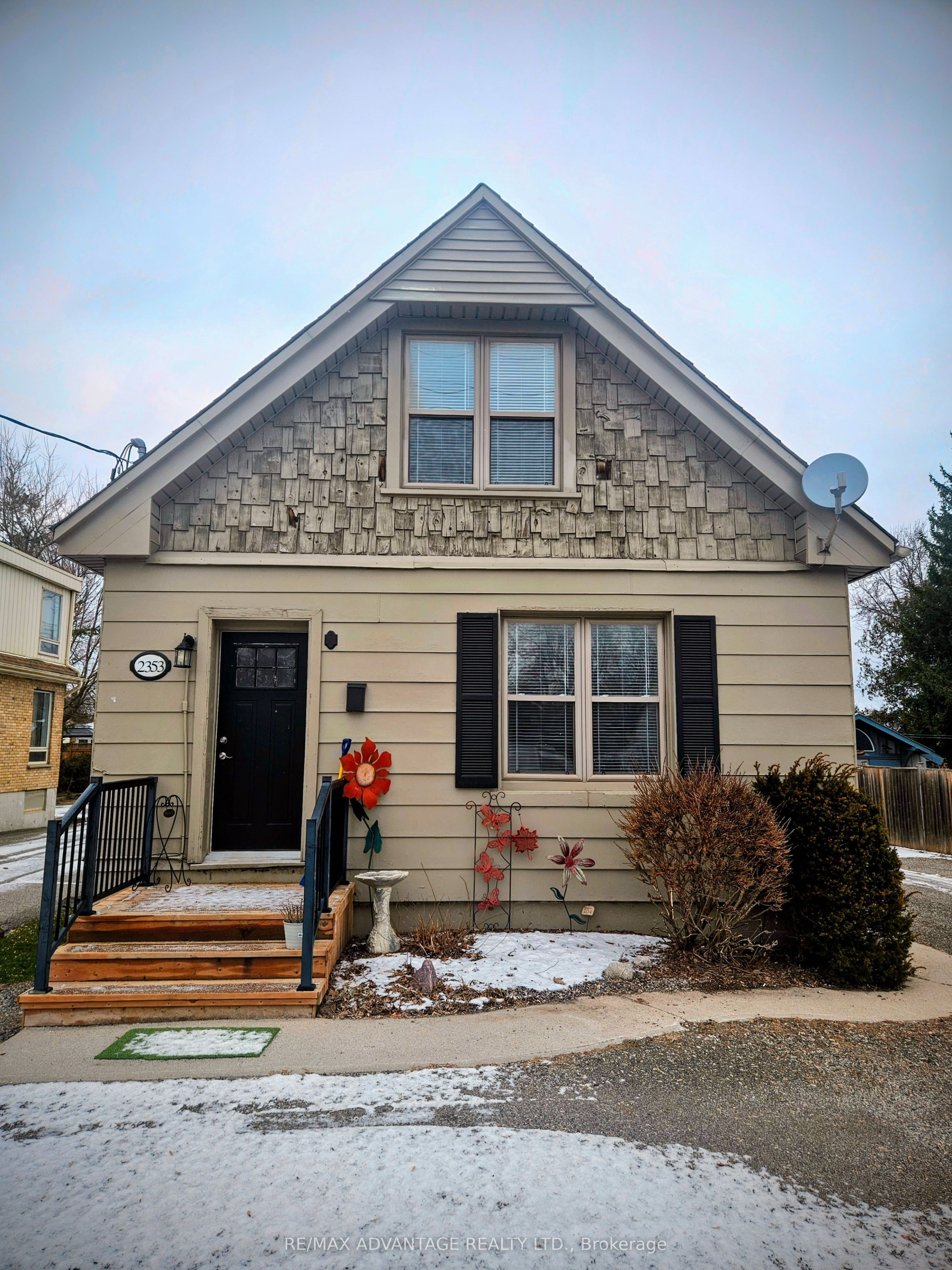 Photo of Listing #X12883756