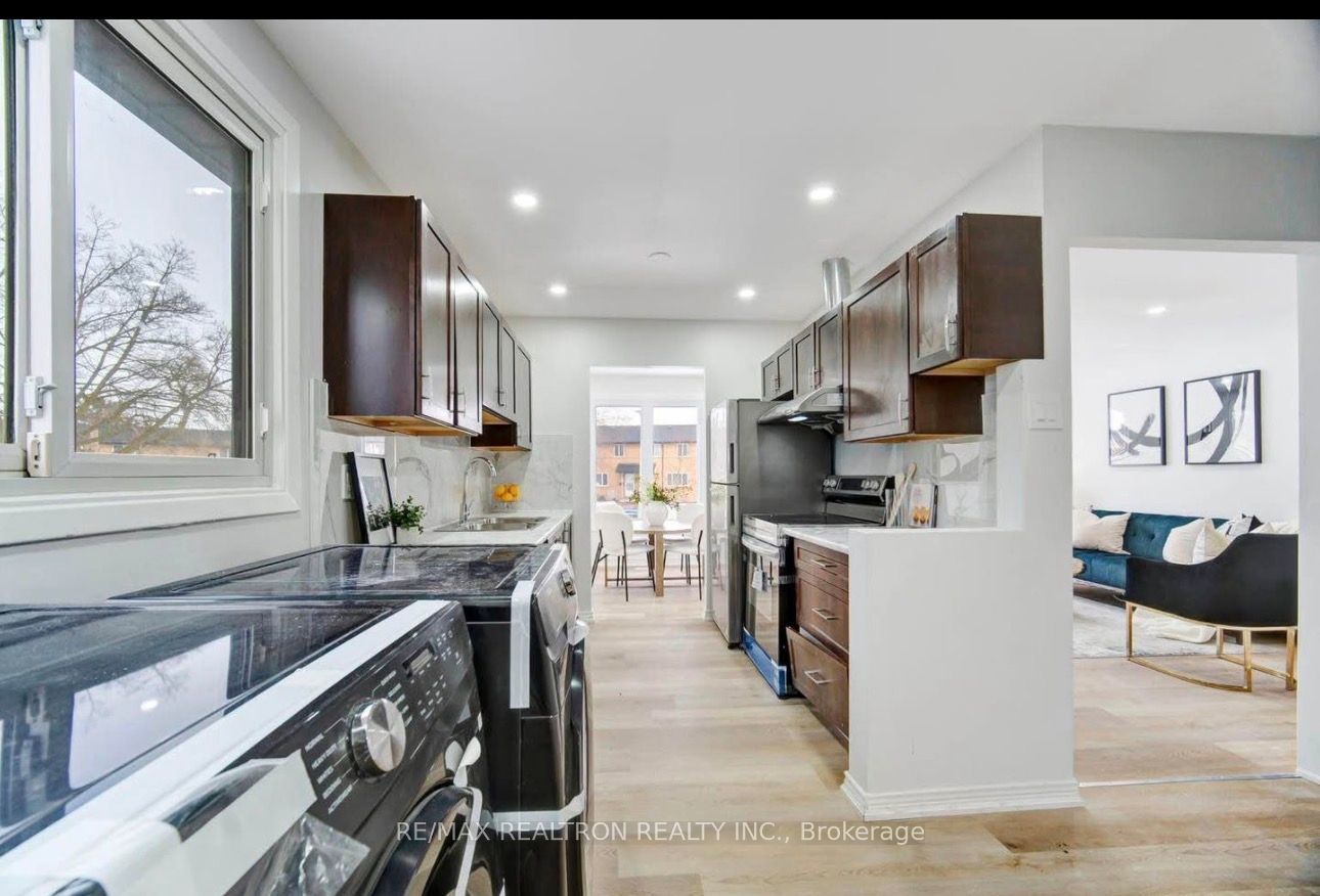 Photo of Listing #X12884162