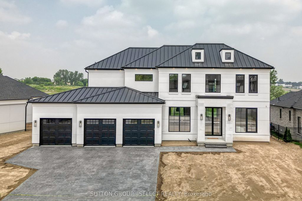 169 Edgewater Boulevard, Middlesex Centre