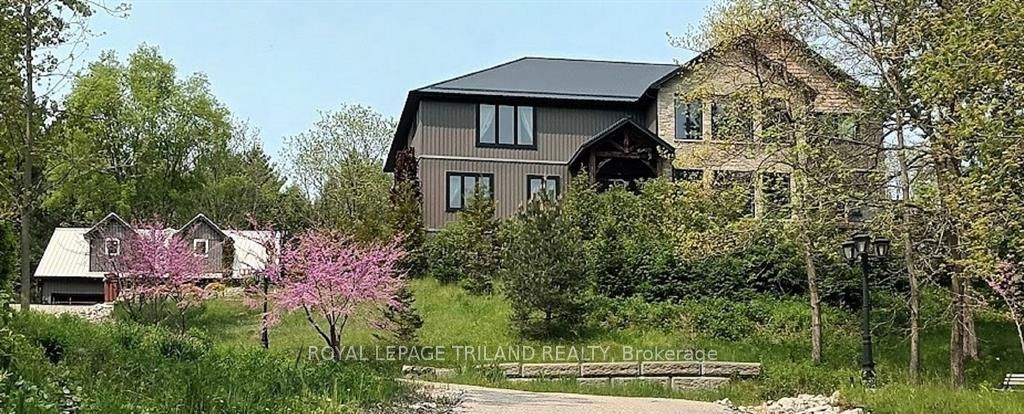 4118 Thomas Road, Central Elgin