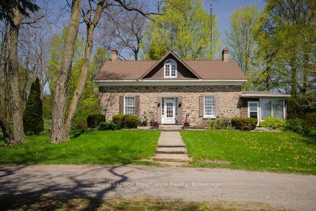 3427 Roebuck Road, Hamilton Township