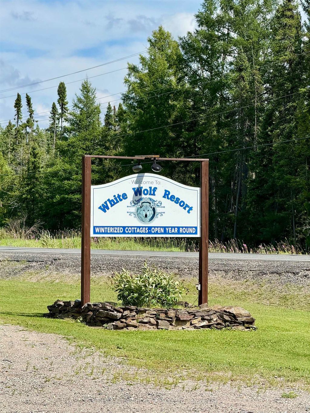 1216 Hwy 584, Greenstone