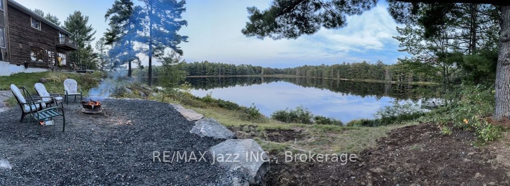 1314 Shebeshekong Road, Carling