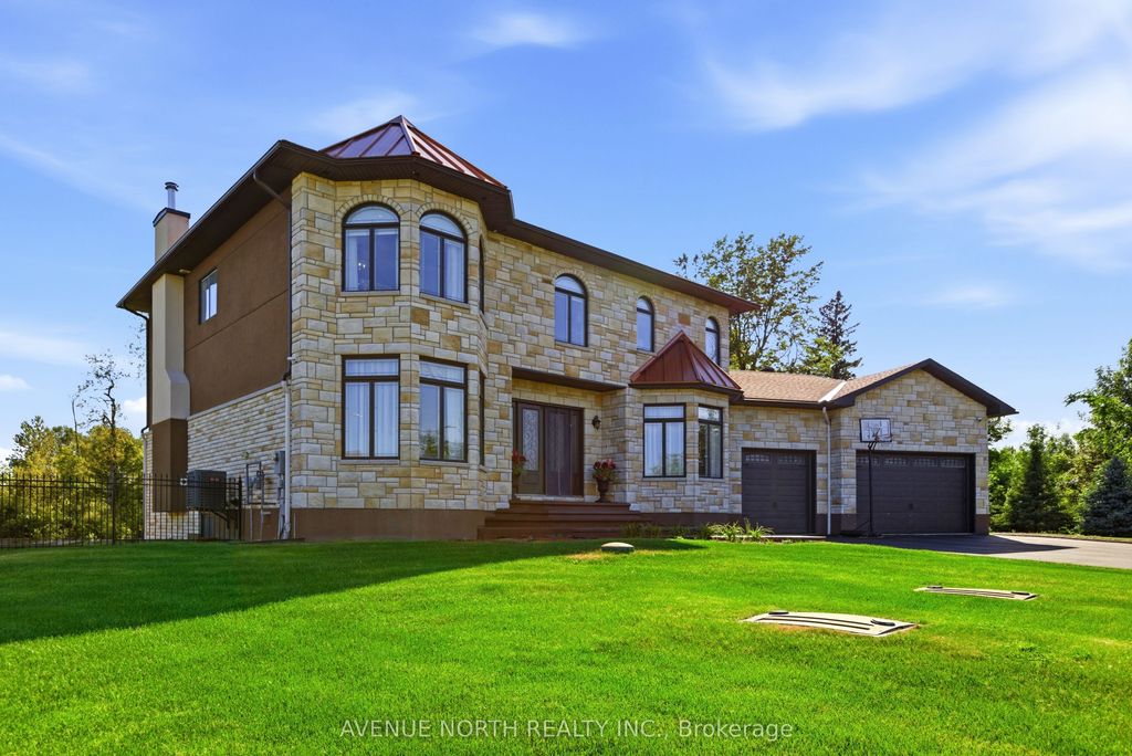 699 Ballycastle Crescent, Blossom Park - Airport and Area