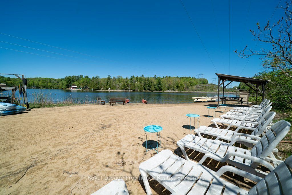 2471 Road 506 N/a, Frontenac
