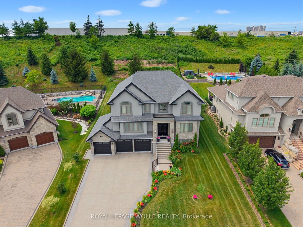 38 River Valley Drive, Kitchener
