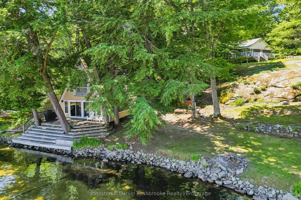 1155 Stephen Road 8, Muskoka Lakes