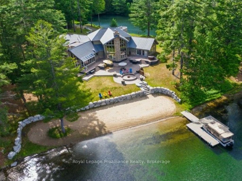 1003 A & B Sunrise Beach Lane, Frontenac