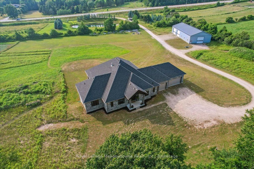 8837 Wellington Road 124 N/a, Erin
