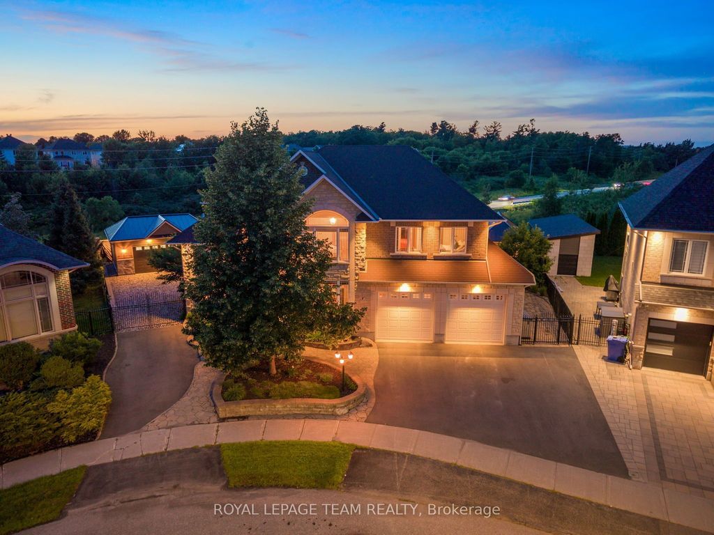 7 Tradewinds Drive, Barrhaven