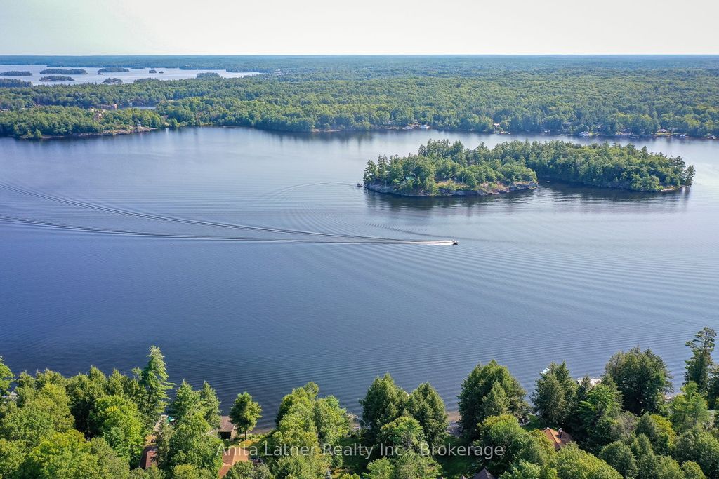 1008 Eppy (formerly Division Road) Lane, Gravenhurst