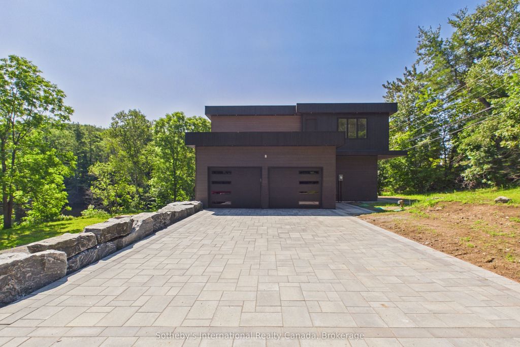 492 Brunel Road, Huntsville