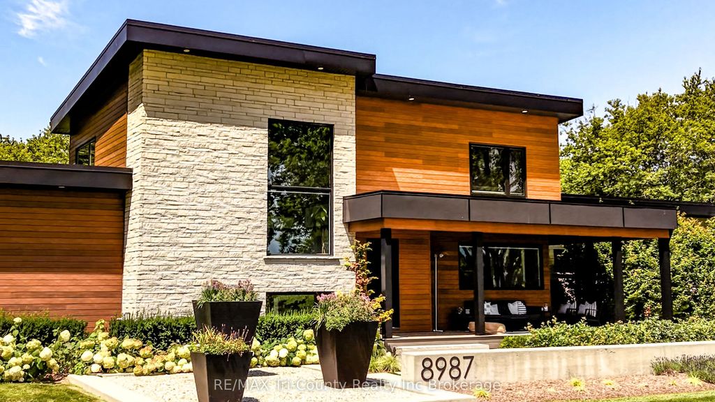 8987 Powers Road, Central Elgin