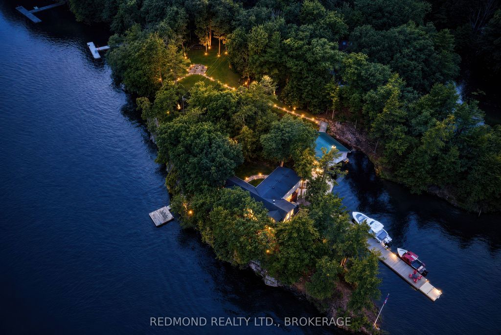 245 Wallace Island, Leeds and the Thousand Islands