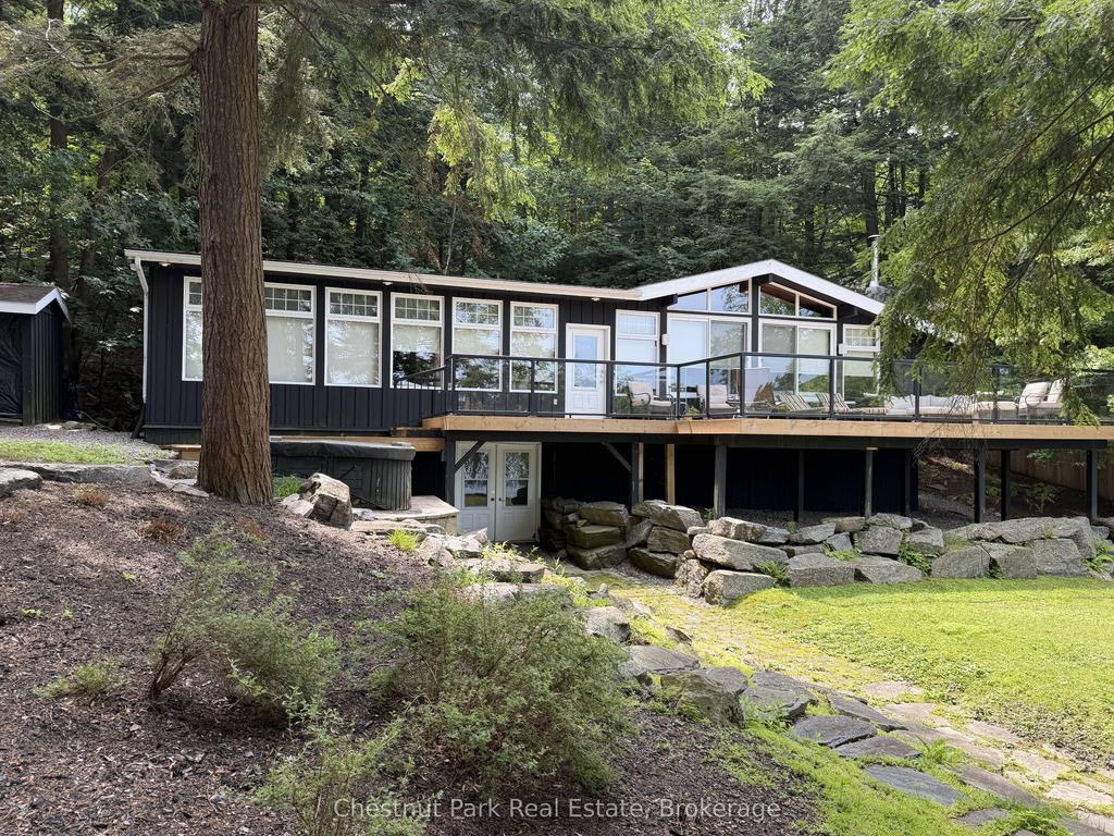 1002 Ahmic Drive N, Muskoka Lakes