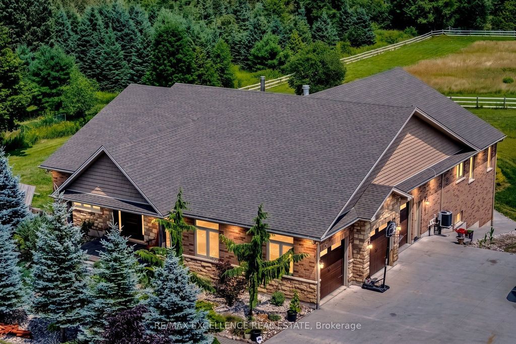 5593 Trafalgar Road, Erin