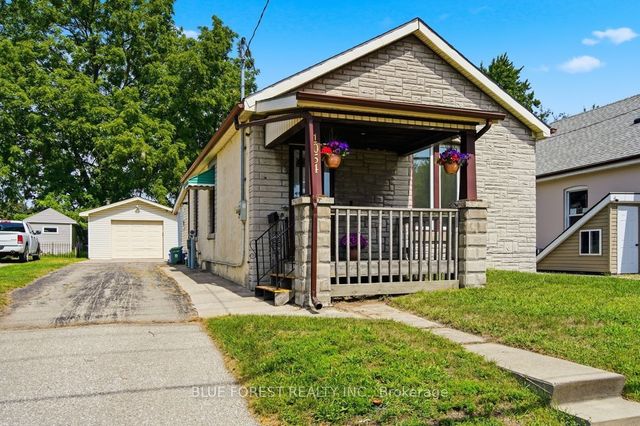 Photo of Listing #X13695420