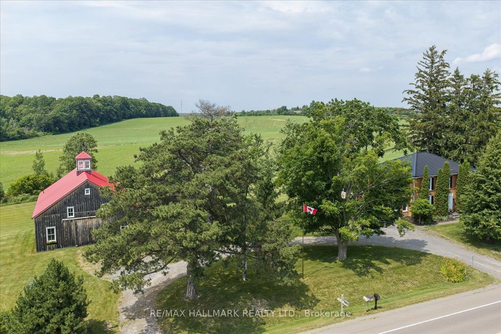 13840 Loyalist Parkway, Prince Edward County