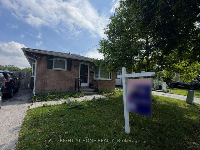 Photo of Listing #X13744212