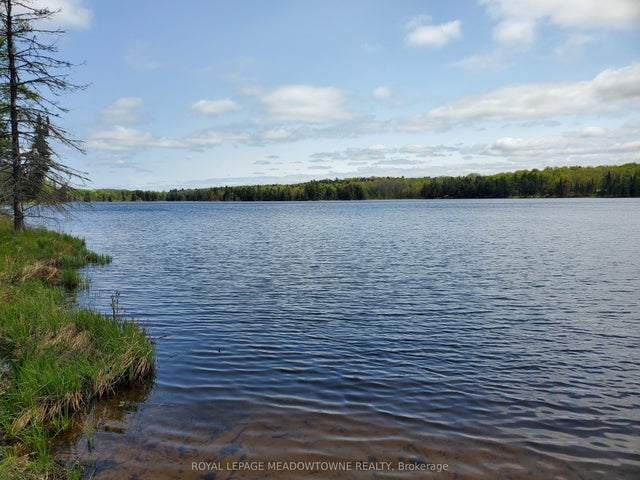 Pt1,2,3 Cadden Lake N/a, Parry Sound Remote Area