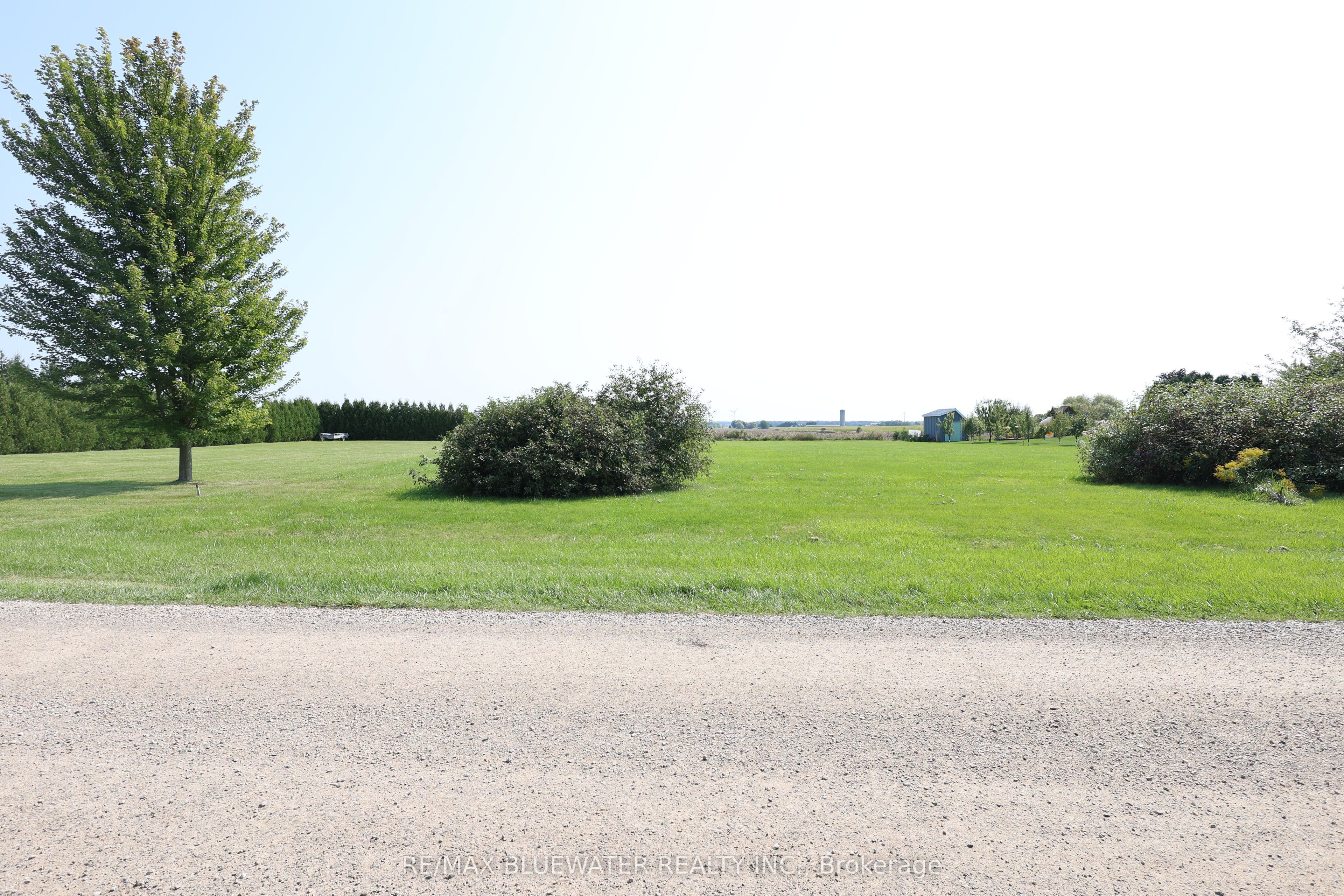 74112 Bluehaven Beach Drive Home for Sale London Ontario Real Estate