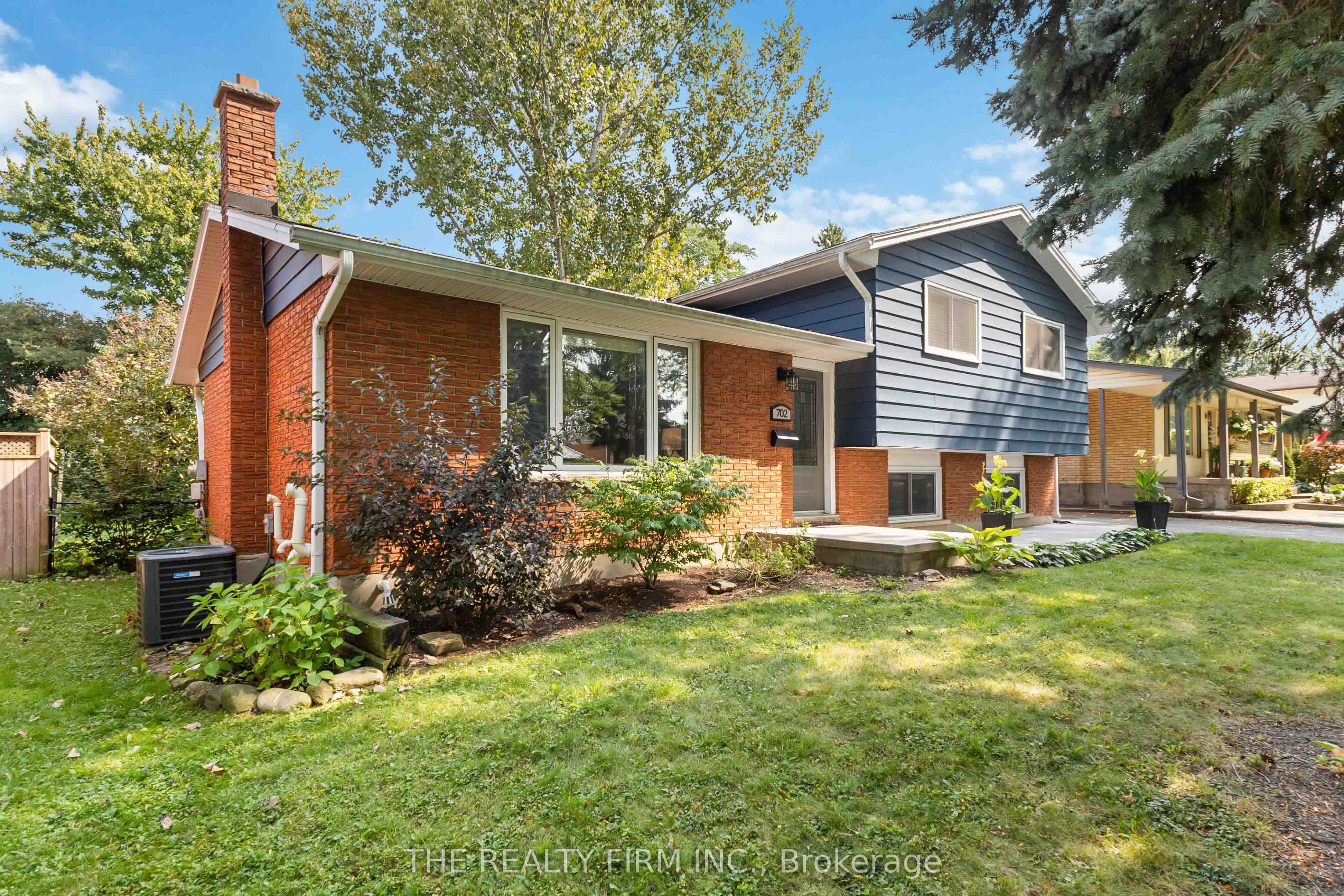702 Galloway Crescent Home for Sale London Ontario Real Estate