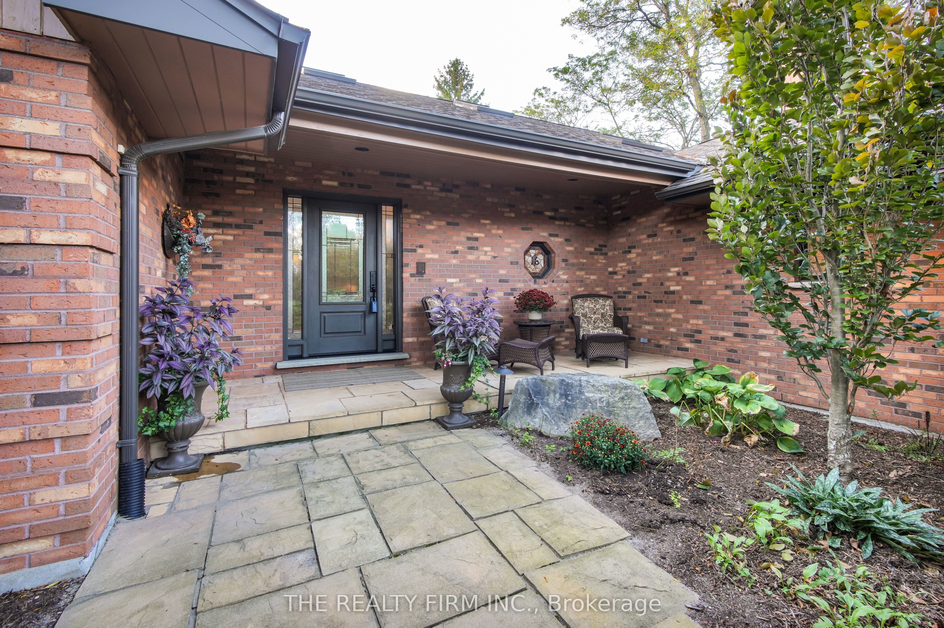 16 Sprucedale Court Home for Sale London Ontario Real Estate