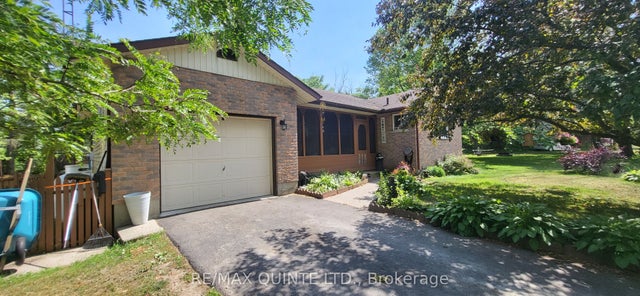 31 Ridge Road, Prince Edward County