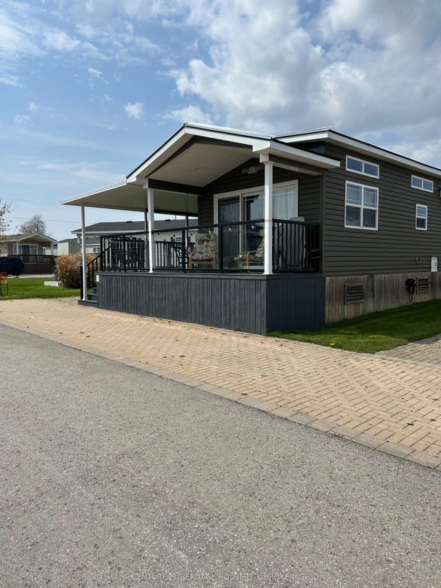490 Empire Road Qmd007, Port Colborne