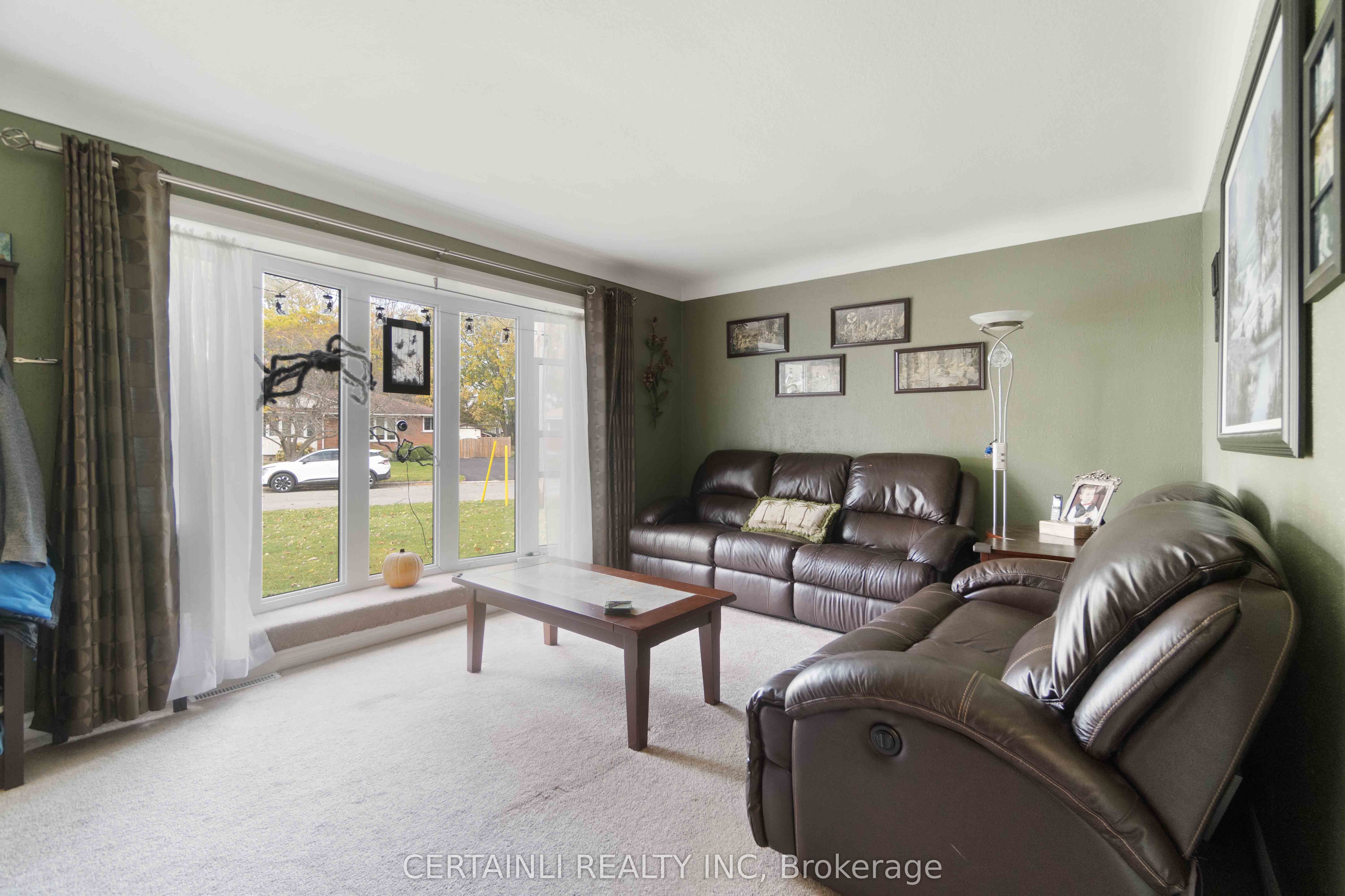 4048 Montcalm Crescent Home for Sale London Ontario Real Estate