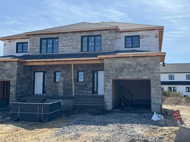 408 Falcon Lane, Russell