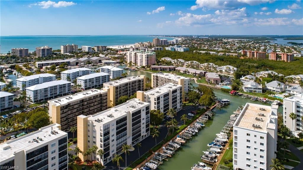 Hibiscus Pointe Condos for Sale - Ft Myers Beach Real Estate - Hibiscus ...