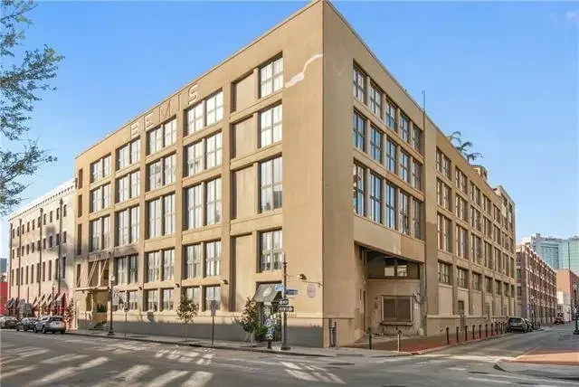 Photo of Listing #2470104