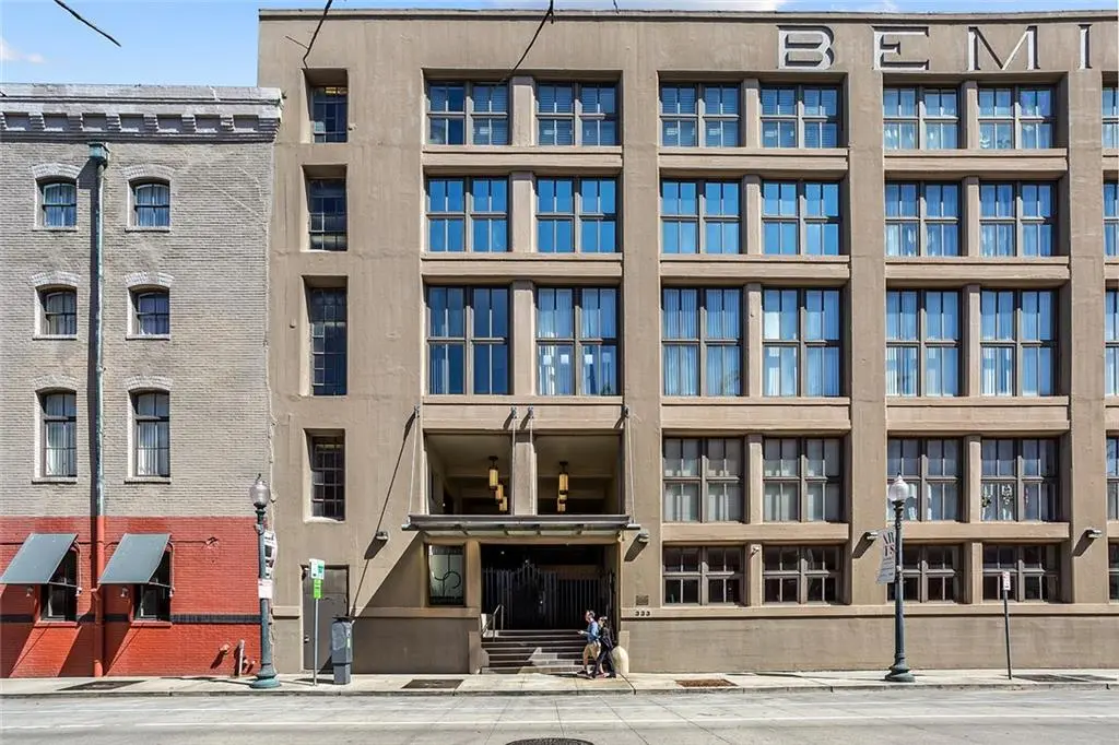 Photo of Listing #2475123