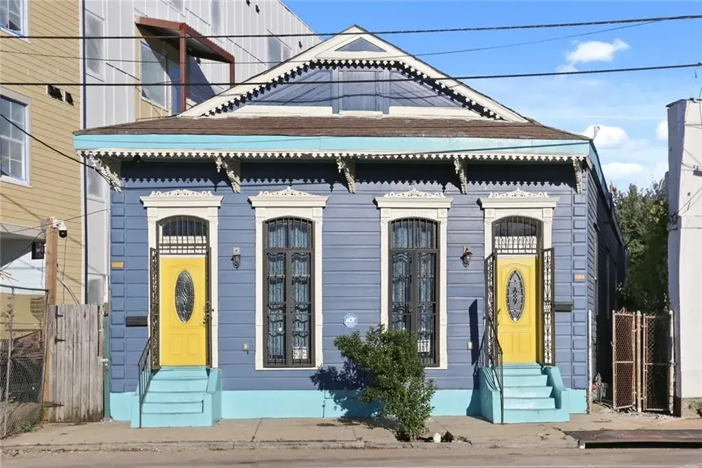 Photo of Listing #2479325