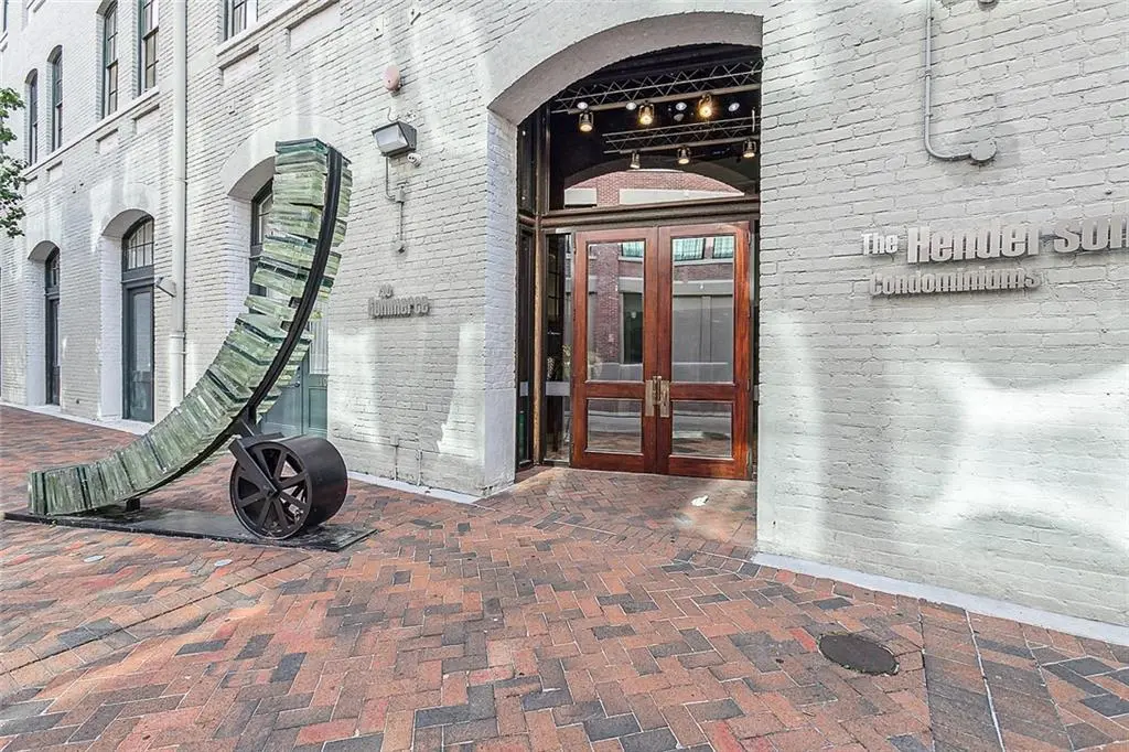 Photo of Listing #2481651