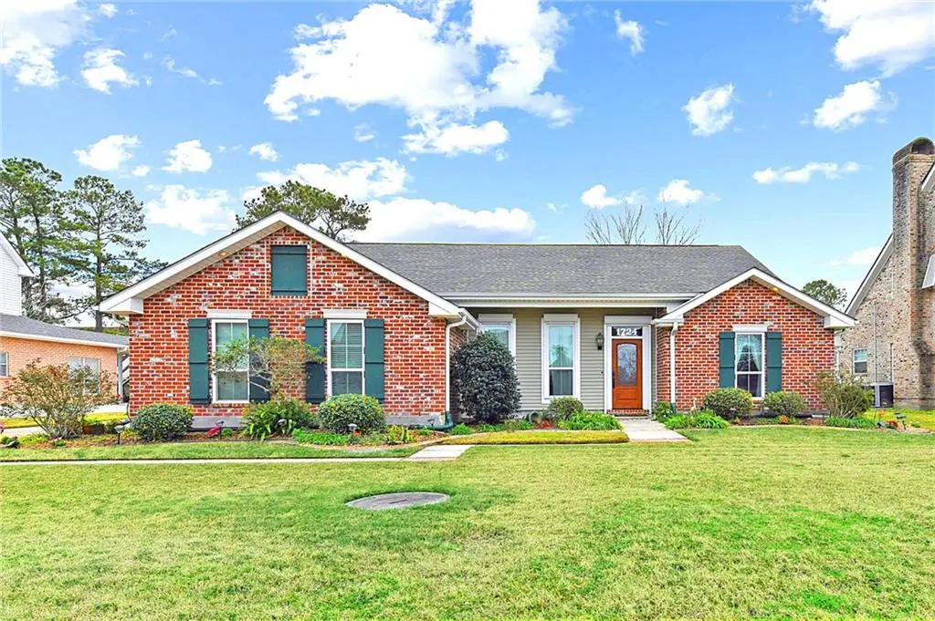 Photo of Listing #2483310